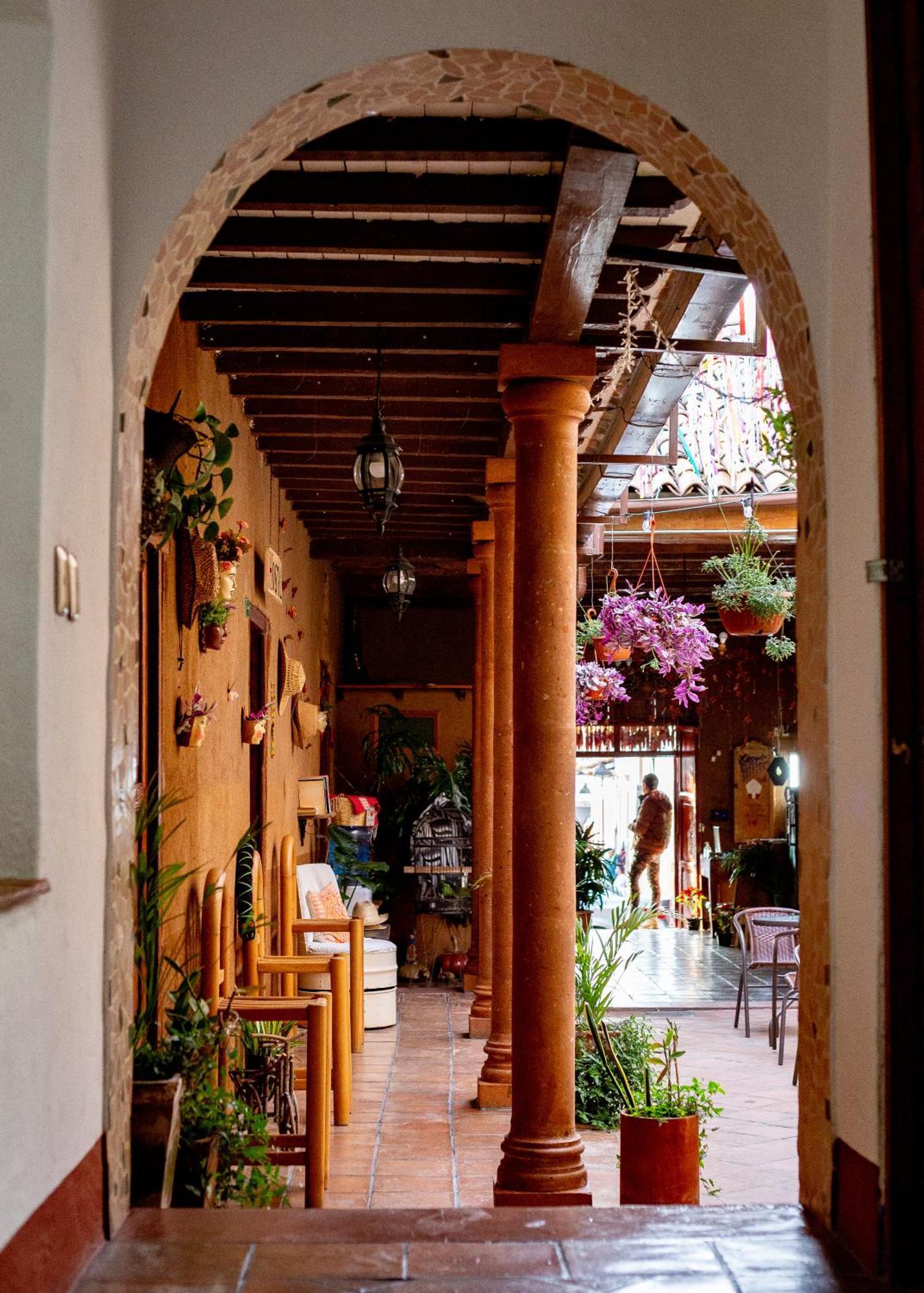 Posada El Palomar パツクアロ エクステリア 写真