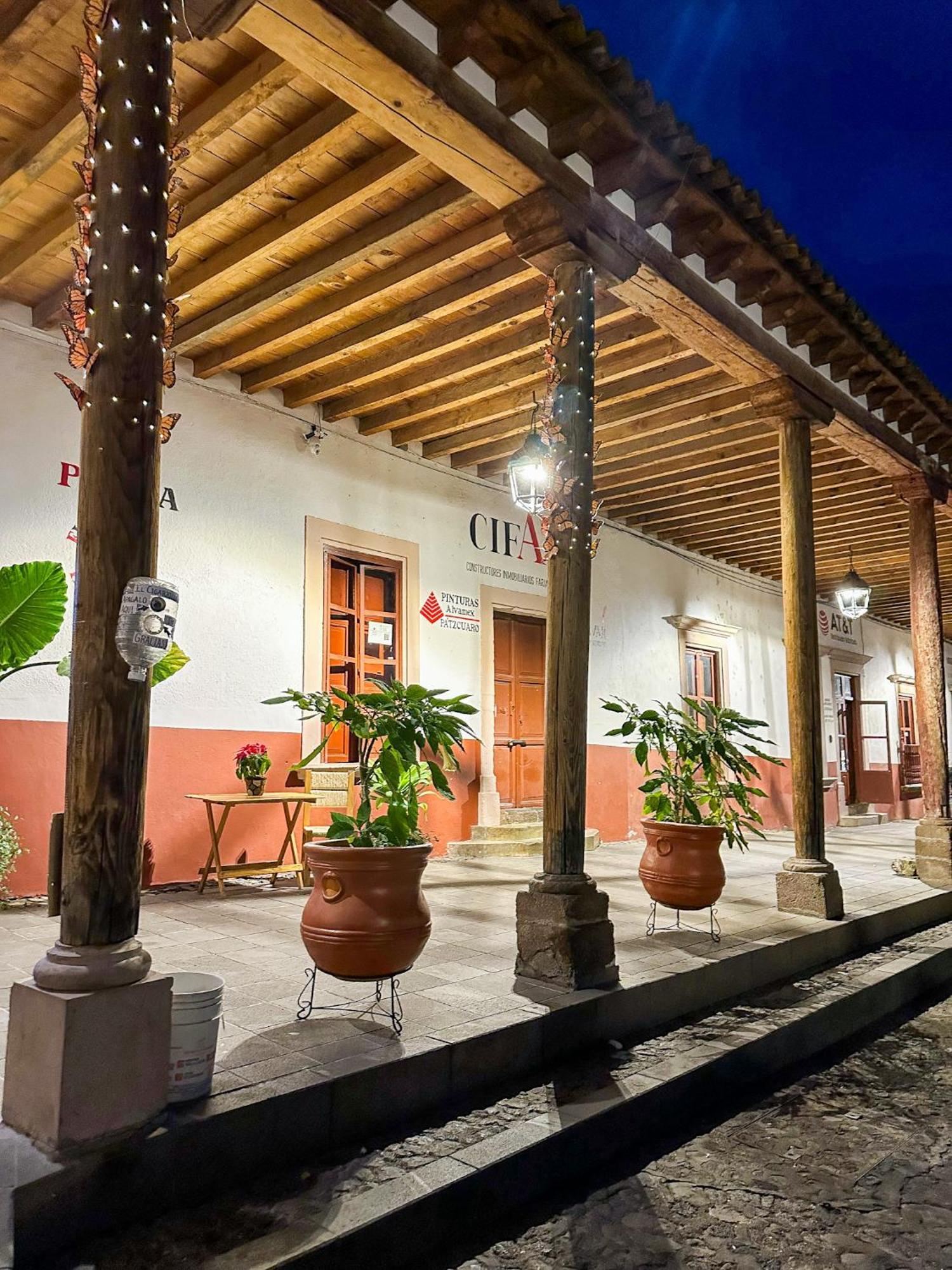 Posada El Palomar パツクアロ エクステリア 写真
