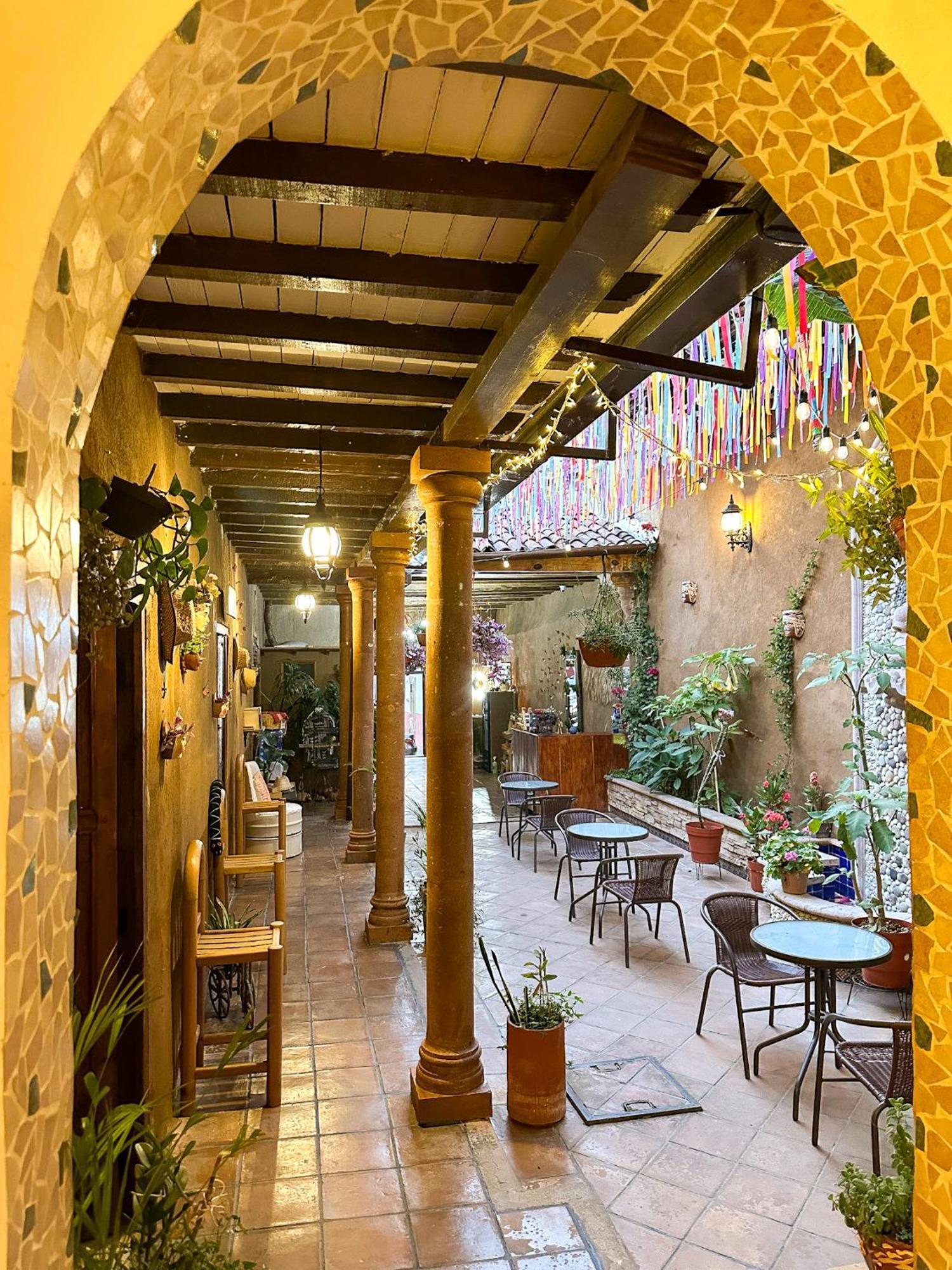 Posada El Palomar パツクアロ エクステリア 写真