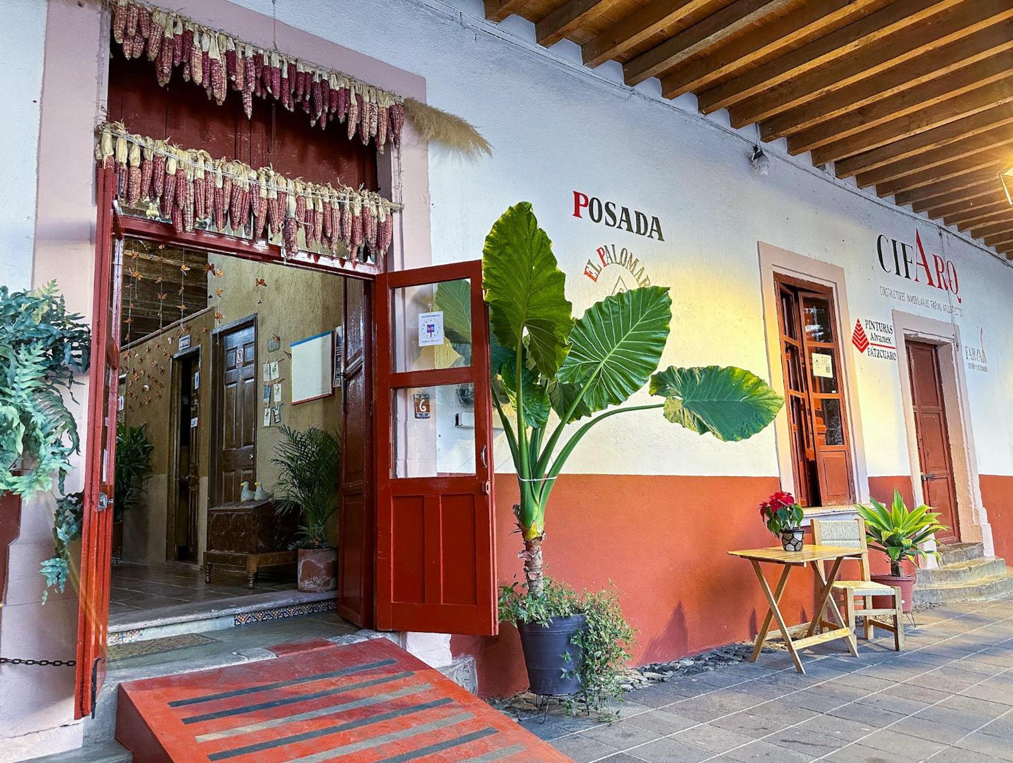 Posada El Palomar パツクアロ エクステリア 写真
