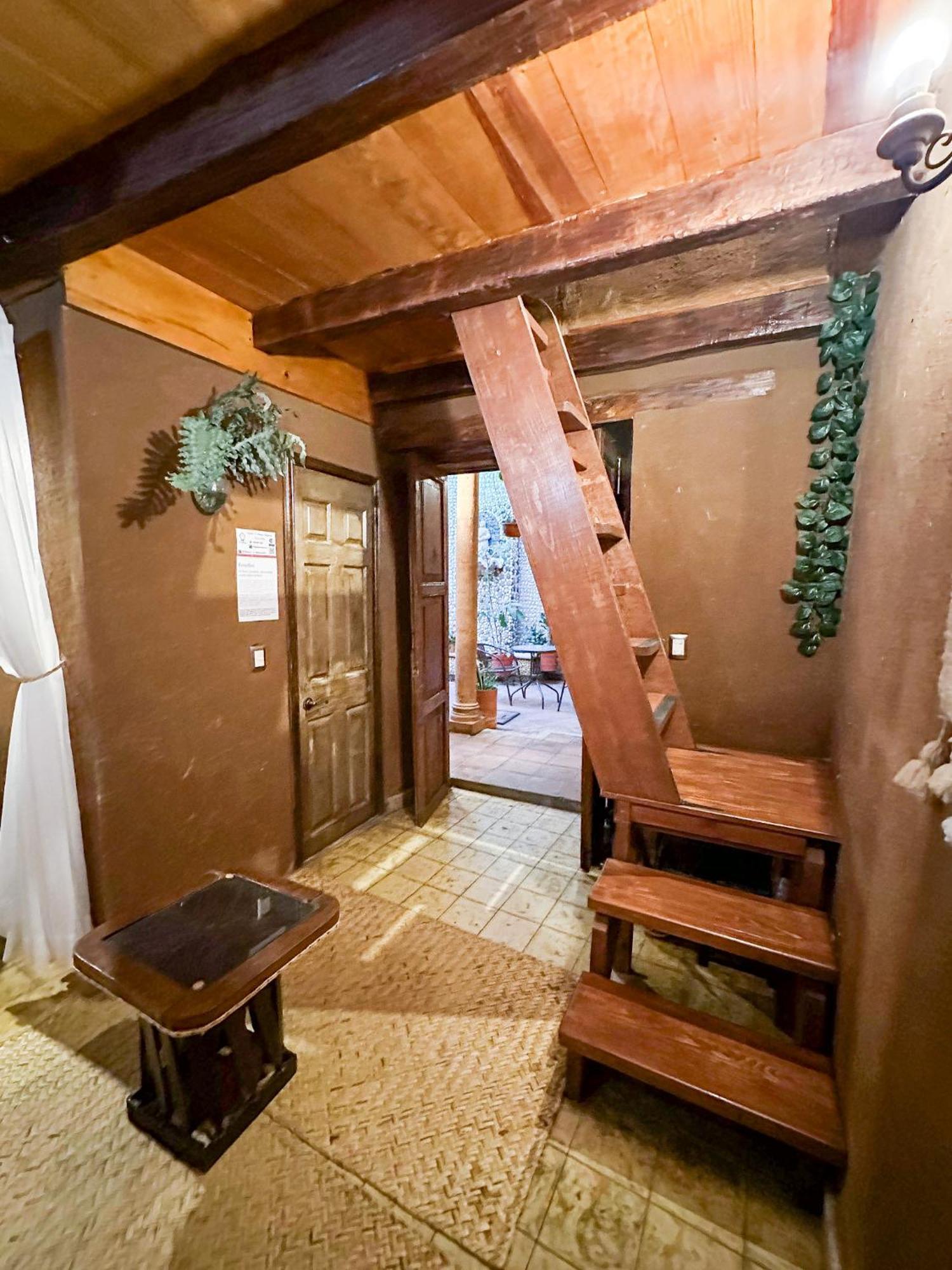 Posada El Palomar パツクアロ エクステリア 写真