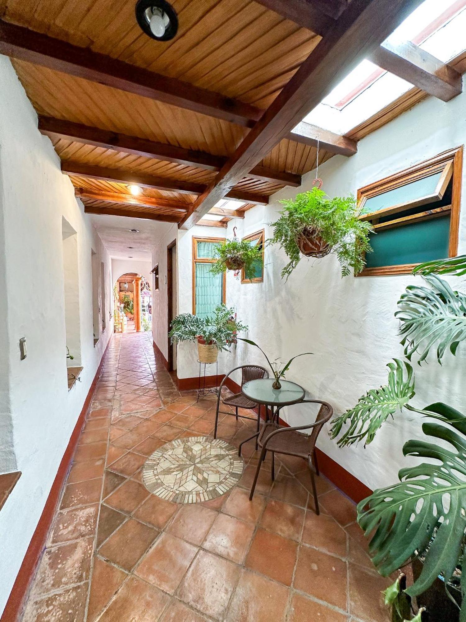 Posada El Palomar パツクアロ エクステリア 写真