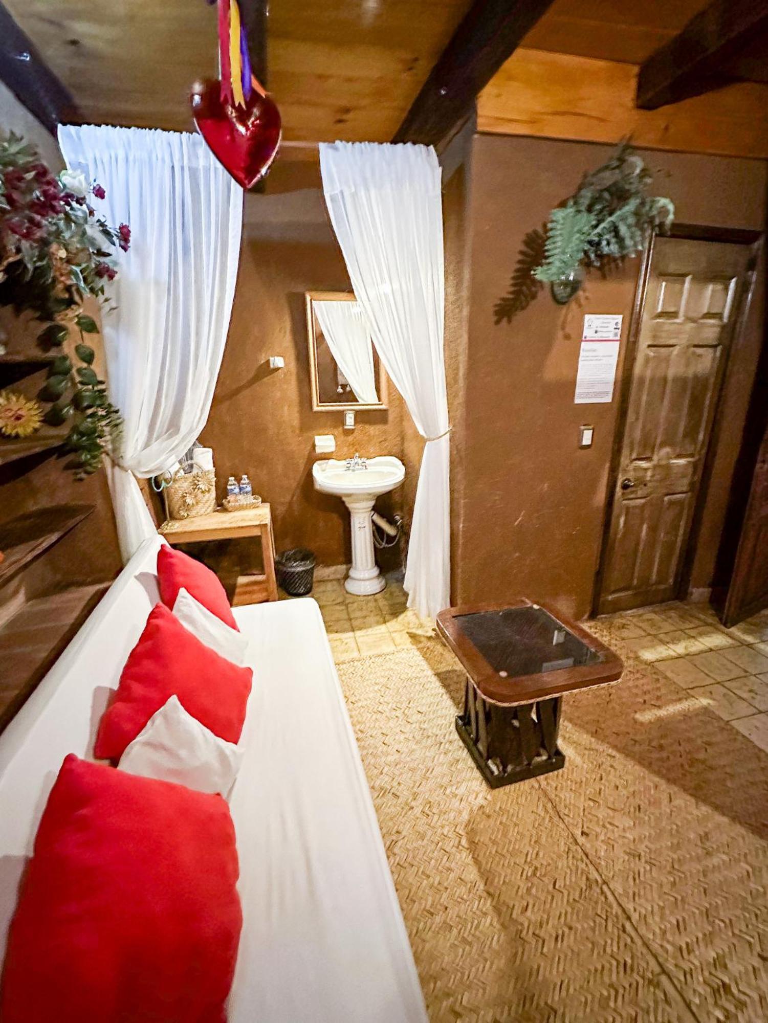 Posada El Palomar パツクアロ エクステリア 写真