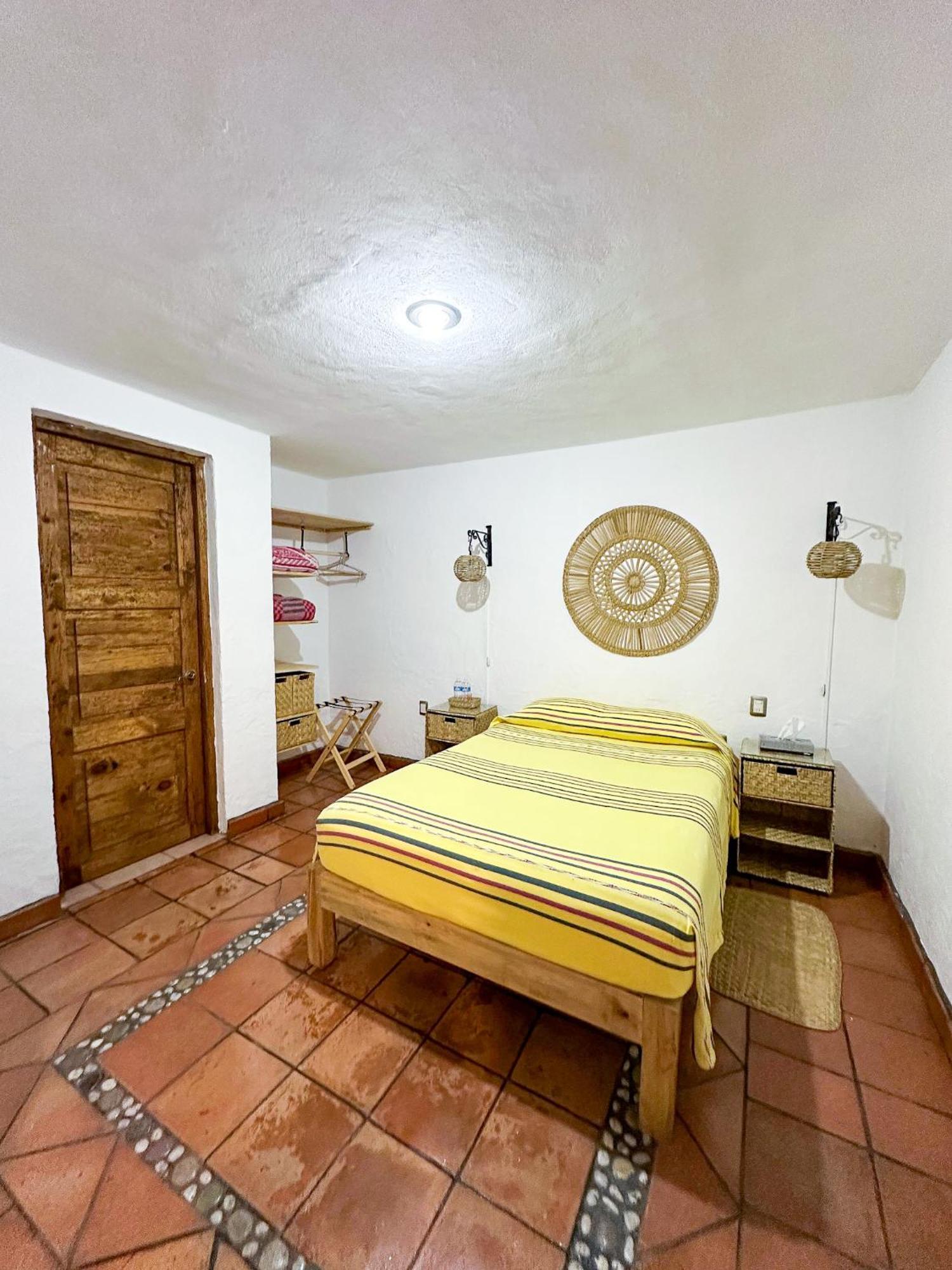 Posada El Palomar パツクアロ エクステリア 写真